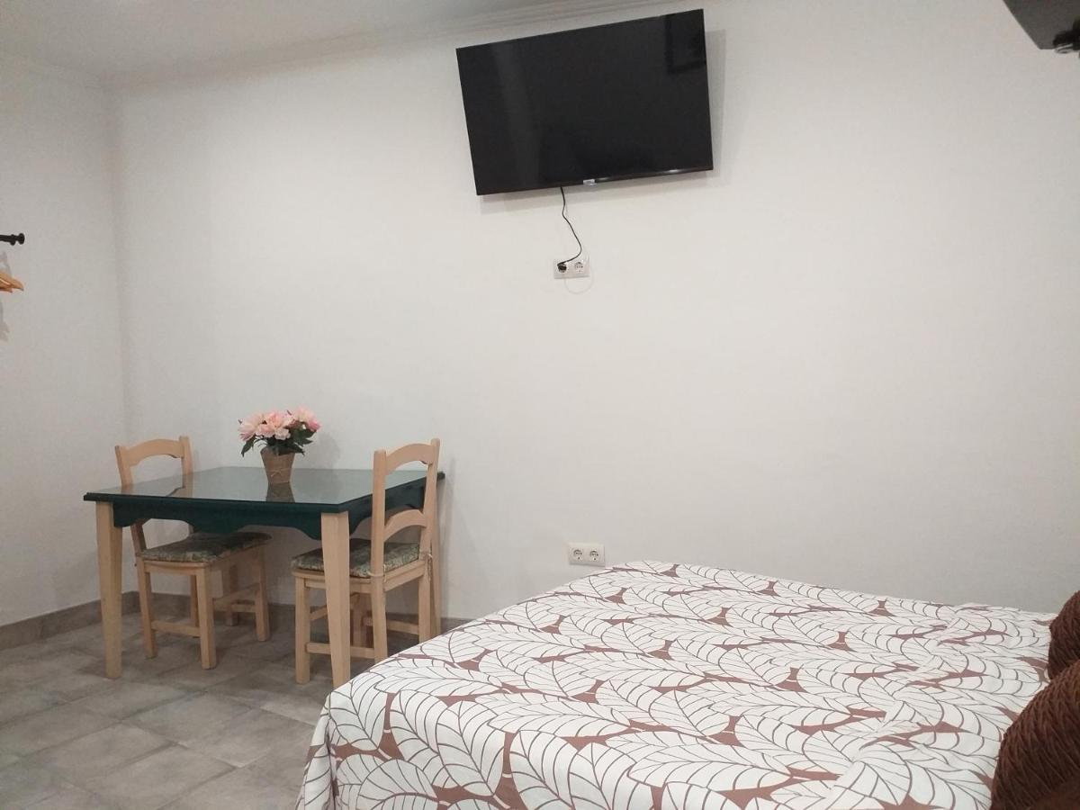 Malaga Ensuites City Centre Экстерьер фото